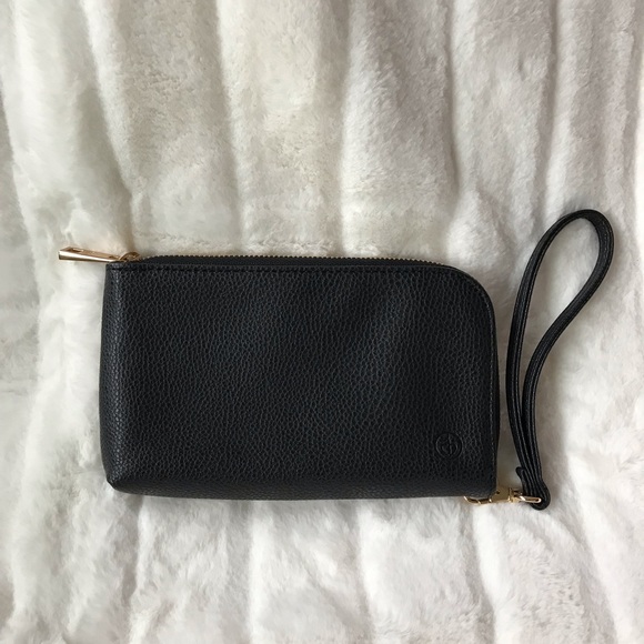 Chic Buds Handbags - Chic Buds Black Power Clutchette